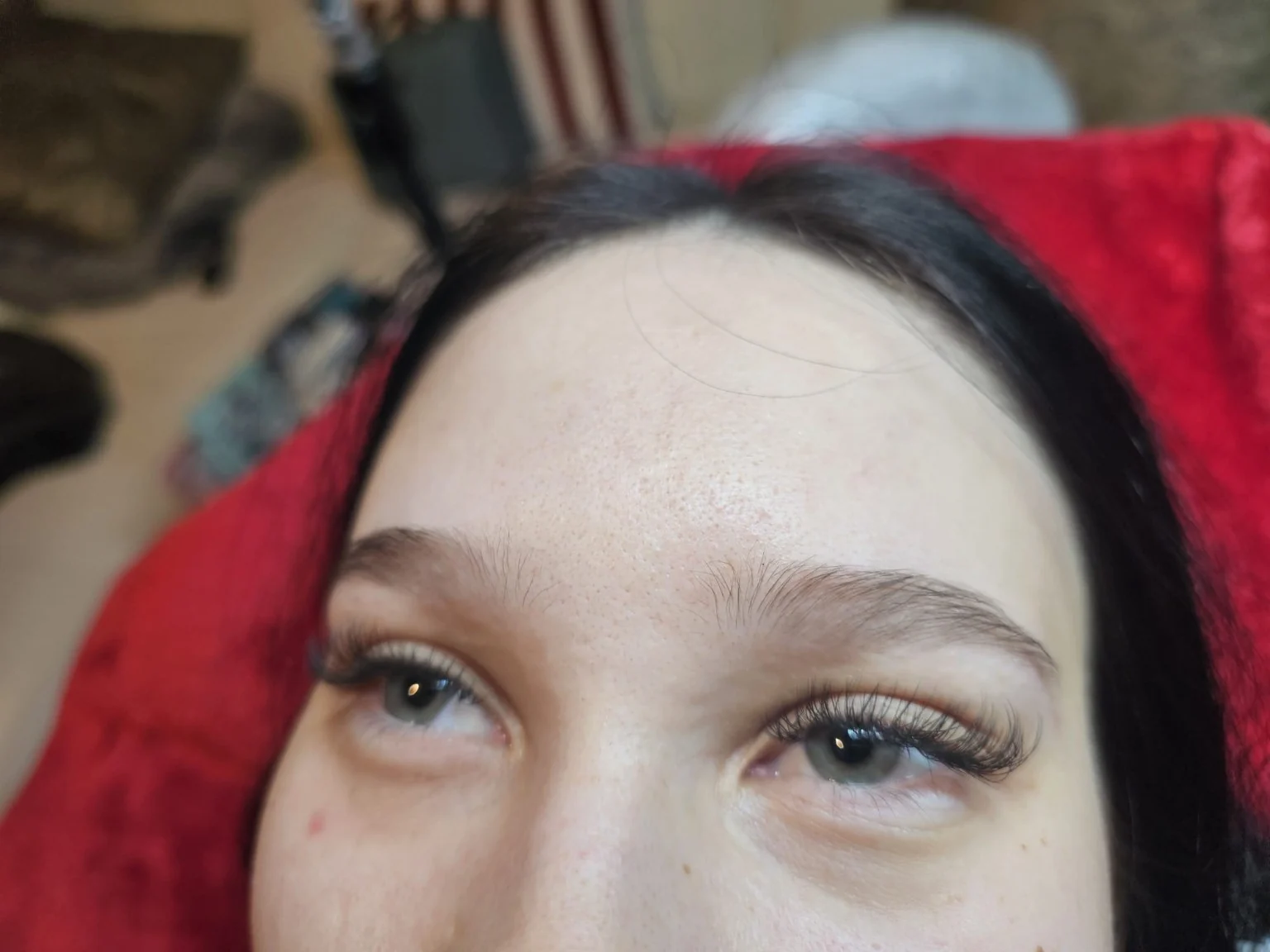 Real ALINAB close-up with curled volume lashes